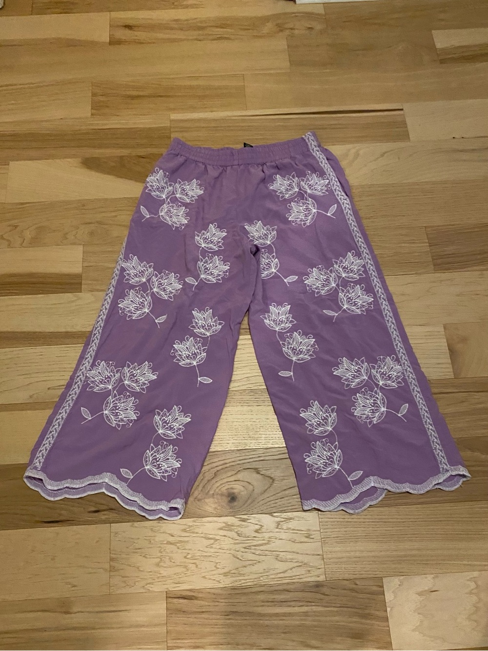 Women’s Lavender Floral Lace-Trim Pants by Anthony Size Large